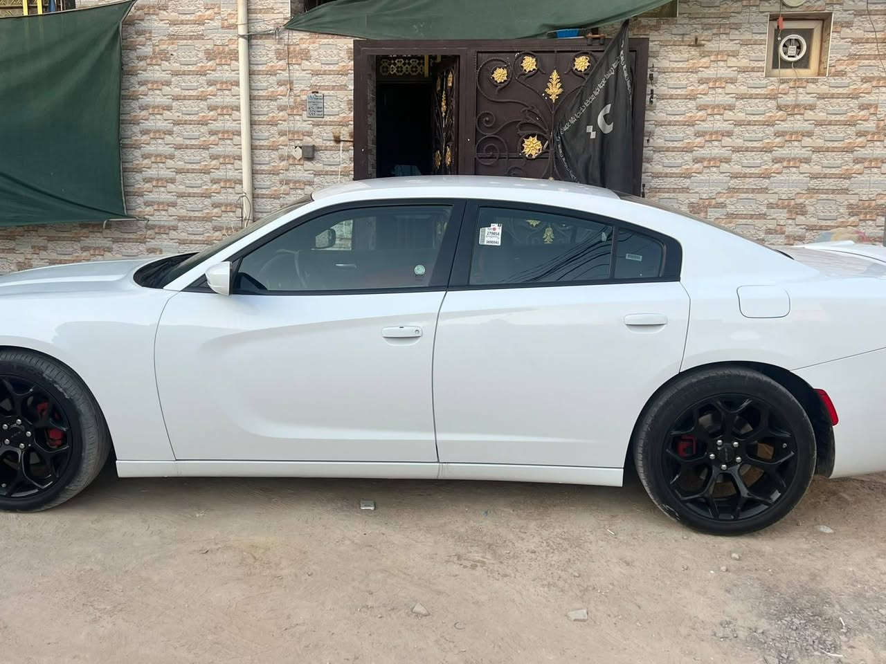 سلام عليكم ورحمه الله 
للبيع جارجر 2022
فائه SXT
مواصفات المعرفه مالته 
محرك 3.6
6سلندر 
دواخله جديده 
رقم اربيل دولي الجديد 
ماشيه 170الف 
ممشتغله خط ابدد 
مكانه كربلاء سعر 195بيه مجال
***********
***********

