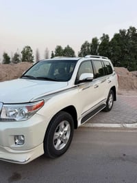 لاندكروز VXR • ٢٠١٠ • رقم بصرة تحويل