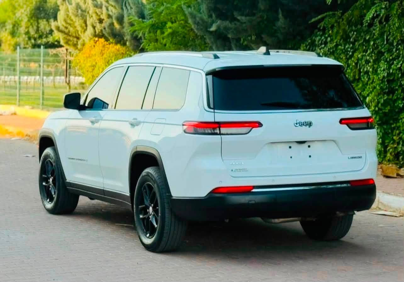 السلام عليكم

JEEP GRAND CHEROKEE

جيب كراند شيروكي 

لون ابيض

موديل :- 2024

 محرك 6 سلندر  3600 

موصفات 

فورويل 4*4

7 راكب

بصمة 

 رادارات 360 درجه 

 اوتو ستوب 

 نقطه عمياء

 ابل كار بلي اوتو 

 عداد دجتال 

كامره خلفيه

 شاشه كبيره 

3 قطع تبريد 

تحديد مسار 

ماشيه 32 الف ميل

صبغ :-فقط جملغ امامي صبغ بدون دواخل و بدون ارباك جميع ارباكات سليمه بلادي 

راديترات تبريد رادار كل شرط بلادي

سياره بدون رقم لازم ترقيم شمالي فقط

عنوان 📍عقرة

سعر :- 260 $ ورقة  بدون رقم 

رقم تلفون و واتساب ☎️

***********
