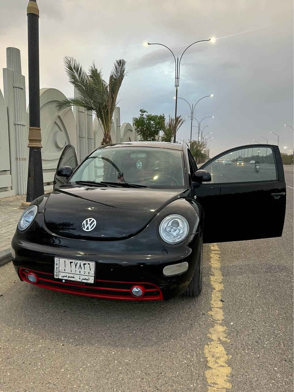 فولكس بيتل • موديل ٢٠٠٠ • نضيفه بدون حادث