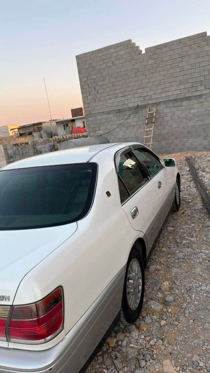 سڵاوتان لێبێت ئەم مەلیکەیەمان بۆ هێناون هی ژێر خۆمانە سەیارەکە نمونەیە لەجوانی ، مەکینە ڤیڤیتیە ئاڵتونی بازارە ، سەیارەکە موسە و بێ بۆیاخە تەنها شوێن موسەکانی بۆیاخە ، سەیارەکە زۆر جاهیزە و خزمەتی تەواوەتی کراوە ، تایە و ویلی لۆک و بانسەکانیشی گۆراوە ، رۆنیشی گۆراوە ، سپێری دانەگیراوە ، سەیارەکە بێ دەعم بێ لێدراویە ، بەشەرتی هەموو شتێک ، کەڤەر گۆراو نیە ، شەنسی کۆستەرەی بەر نەکەوتووە ، دوو دووگمەی پەردەیە ، ماڵی دۆستە ....

سەیارەکە کۆدی بۆکراوە و بارکۆدەکەشی وەرگیراوەتەوە 

نرخ 49$ معامەلەیەکی کەم 
ناونیشان :- سلێمانی 

ژمارەی پەیوەندی ***********
