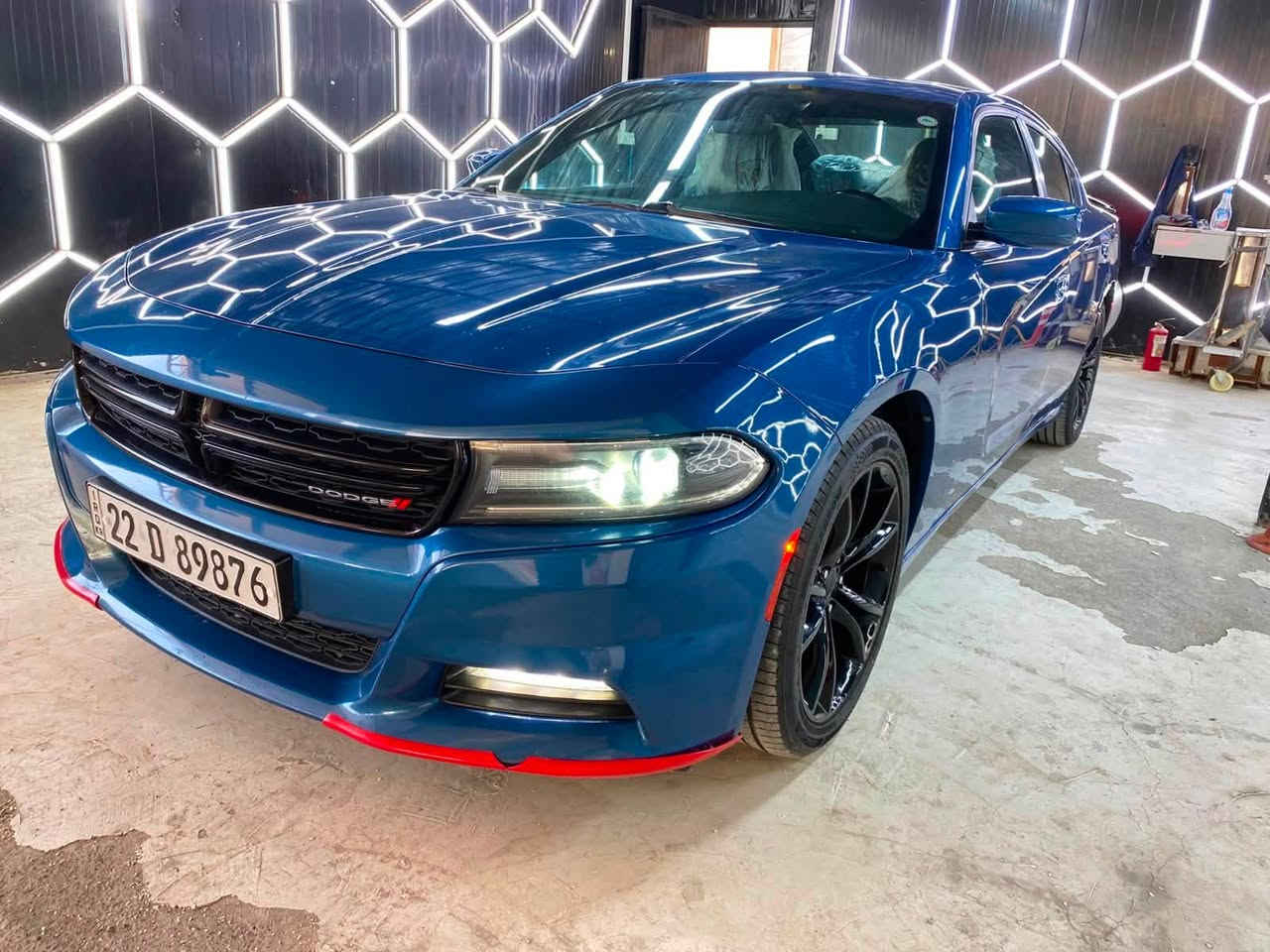 السلام عليكم
للبيع جارجر Sxt موديل 2021 كلين مكفولة كفالة عامة من الصبغ والتبديل والضربة والبارد السيارة جديدة و ما تتقارن بالمهجومات ماشيه  81m  فقط السياره بأسمي السونار موجود 
موصفاتها
- تشغيل بصمة
-تو ويل 
-كراسي كهرباء
-مري هيتر
-كشنات مخمل حضن 
-شاشة كبيره كار بلي
-قطعتين تبريد
-تشغيل عن بعد
-تحكم ستيرن
-مكينة 6 سلندر 3600
-منضومة زنون
-سماعات الباين 
-كامرة+ حساس اصلي
-سبيرها + العدة ما مستخدمات
-تخم تايرات  جديد 
مكاني - ديالى- بعقوبه
السعر  240 وبيه مجال للطيبين 
الاستفسار ‭***********
