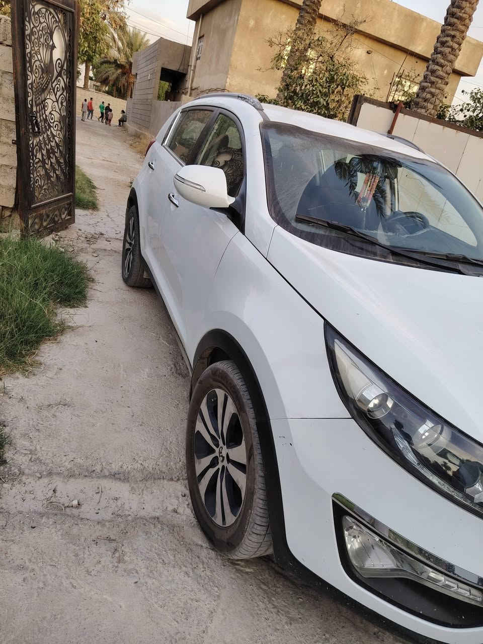 السلام عليكم كيا سبورتج موديل 14 محدث شكل 16 رقم شمالي القديم كفالة من صبغ سنوية ساقطة مواصفات  اشاير بالمري لد خارجي عدا البنوراما  عرض 150 وبيها مجال بسيط مكان يغداد جسر ديالى تواصل : *********** متوفر واتساب
