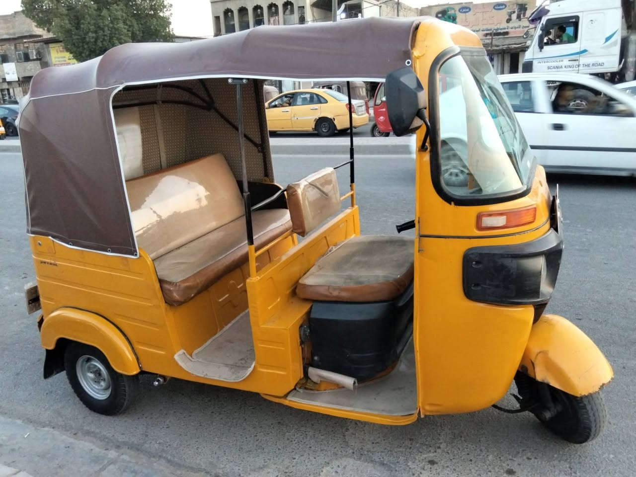 السلام عليكم شباب تكتك للبيع مديل ١٩ شهر ١٢ رقم نكلزيلي تحويل مباشر تكتك حلوه وجاهزه كبل للشارع بيها دوس معمره  وباقي تكتك كلها بلاديه مكاني مدينه الصدر تكتك عوزها بس تبديل زنجيل (سعرها 6300وبيها مجال)
***********خابرني وتدلل
