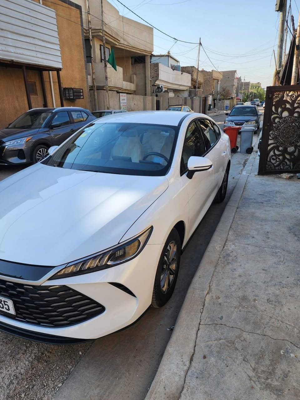 سلام عليكم عندي كن ابلاص داخل اكريمي ام ويل كب اصلي ماشيه 2000 الكلي رقم بغداد بسمي موديل 25 كفاله غير رصعة صغيرة بل جنطة مبينة بل تصوير  مكاني تقاطع الدرويش حي التراث قرب شارع 60  سعر 19.700مجال قليل رقمي *********** ابو علي
