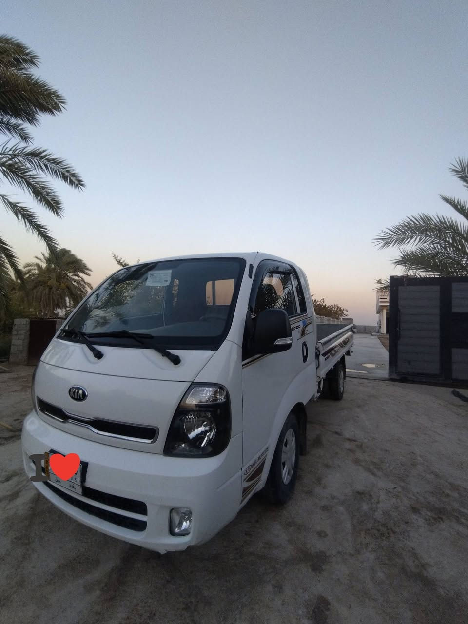 السلام عليكم البيع موديل 2020 رقم بغداد الشكل القديم مكفوله كفاله عامه من الشخط ول صبق ول تبديل سياره جديد نضافه فول مكفوله كير شاصي اكسن مكفوله سياره كامله الف ما تصرف عليه السعر ب 125 الرقم ***********
