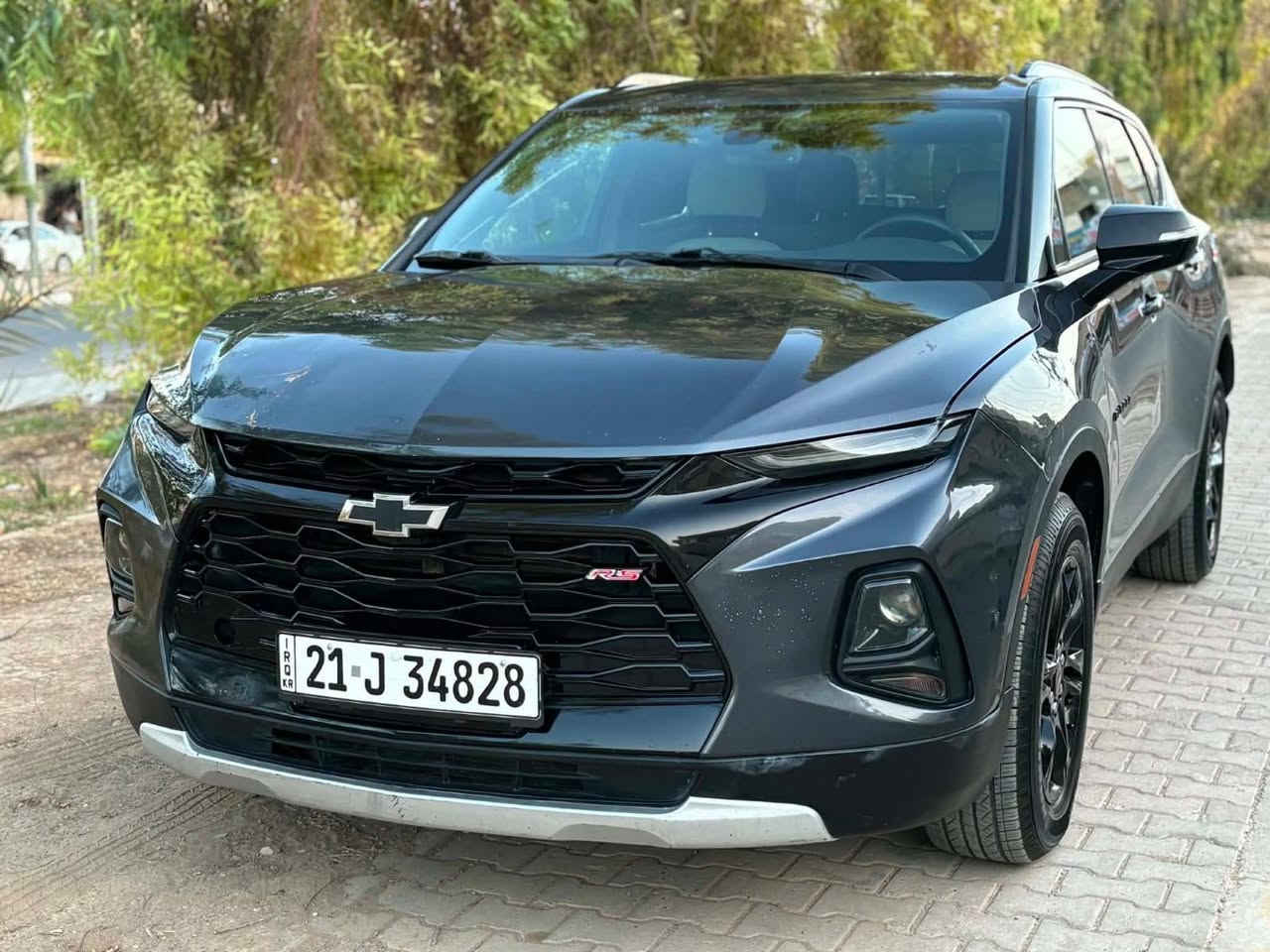 📌شوفرليت بلايزر موديل 2021 RS  بلادي ماكو هيج سعرر 155ورقه بيه مجال
🔹رقم سليمانية جديد 

📌حجم محرك : 6 سلندر 3.6
🔹عدد المسافات 190 km

📌اللون نفطي
🔹 بلادي

📌الضرر : مبدل بنيدا وجاملغ
باب بارد فقط
🔹ايرباك سليم

📌المواصفات :
............
🔹بصمة تشغيل
🔹بصمة 4 ابواب
🔹جنطة شفط كهربائي 
🔹لايت ليد + نهاري
🔹تحكم وضعيات القيادة
🔹تحكم ستيرن جهتين
🔹هاند بريك بصمة
🔹منافذ USB
🔹كشنات كهربائي
🔹تدفئة كشنات اماميه
🔹تبريد قطعتين
🔹شاشة كار بلي + أندرويد اوتو
🔹رادار امامي جانبي
🔹تحديد مسار
🔹كاميرات
🔹اوتو ستارت (Auto start)
🔹اوتو ستوب (Auto stop)
🔹مانع انزلاق+ABS
🔹تشغيل عن بعد
🔹بقية موصفات RS معروفة
4 انضمة قيادة 

📌لاستفسار ***********
📍العنوان كركوك
