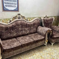 تخم المقاعد وجهين مثل ما موضح بالصور  7 مقاعد وحده ثلاثيه وحده ثنائيه ...