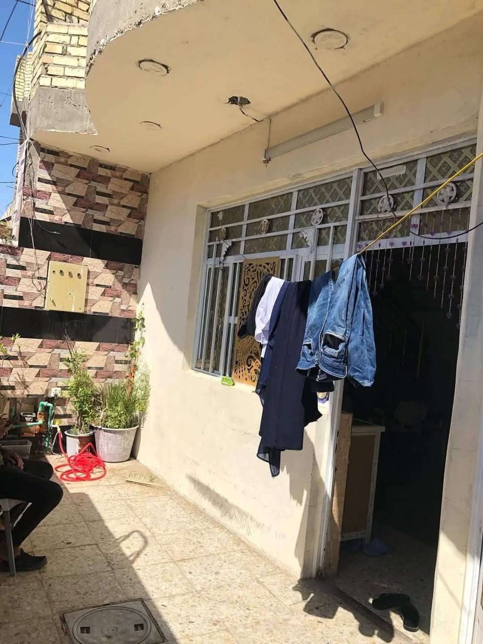 السلام عليكم بيت 100متر 10×10مربع ركن للبيع طابو زراعي قرار محكمة العبيدي حي الرئاسة شارع عشرين شارع مدرسة الشهيد سلام الكناني طابقين ونصف
#الطابق_الاول كراج استقبال حولي غرفة منور وملحقاتة
#الطابق_الثاني غرفتين وحمام يوجد بل اخير غرفة بل سطح قيد الانشاء البيت كامل الدرج طابق الاول بايه ومراية ومحجر للاستفسار الاتصال على الرقم غير متواجد على الفيس
‎***********
