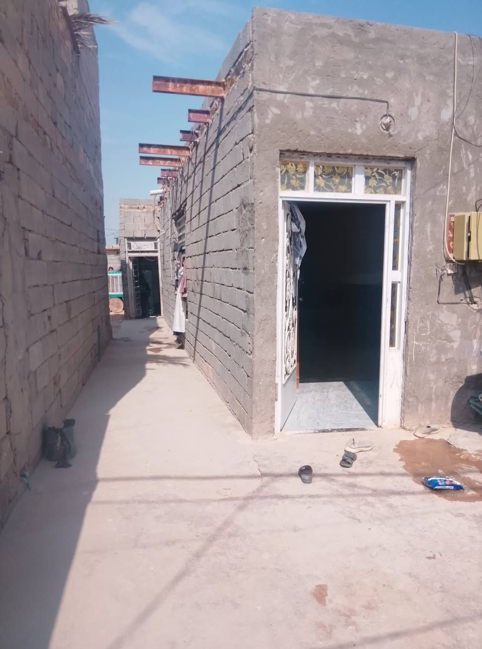 الحيدريه حي القاسم • ٣٠٠م • تبني بيتين