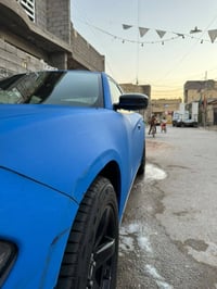 جارجر موديل 2020لون السيارة ازرق  فولsxt موصفات 1/1 فتحه سقف كشنات جلد...