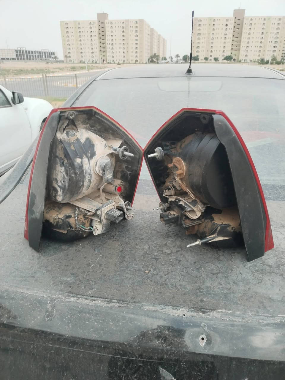 قطع غيار • توصيل