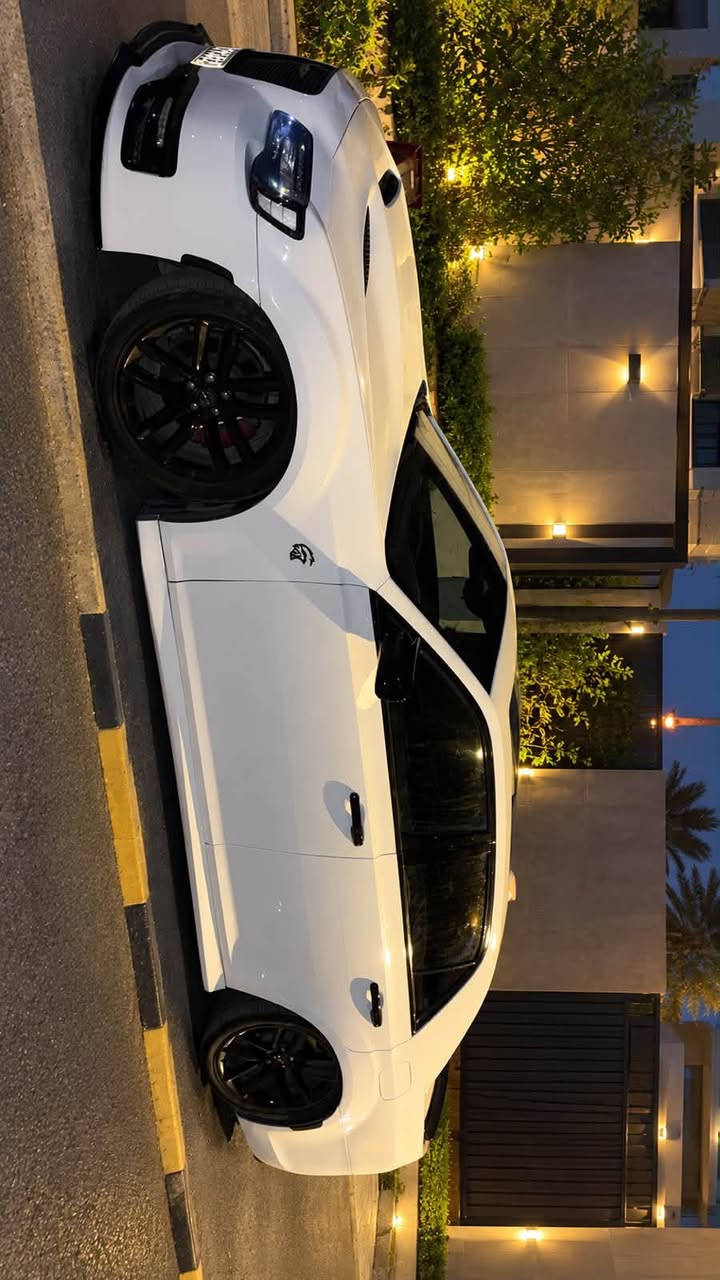 C300 بلاتينيوم • ٥.٧ هيمي V8 • رقم بغداد