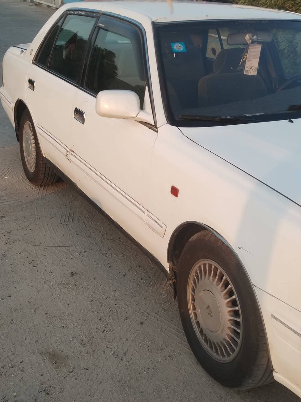 السلام عليكم كراون راس الثور مديل ١٩٩٨ رقم نكليزي الجديد السعر ٨٥ لرقم ***********
