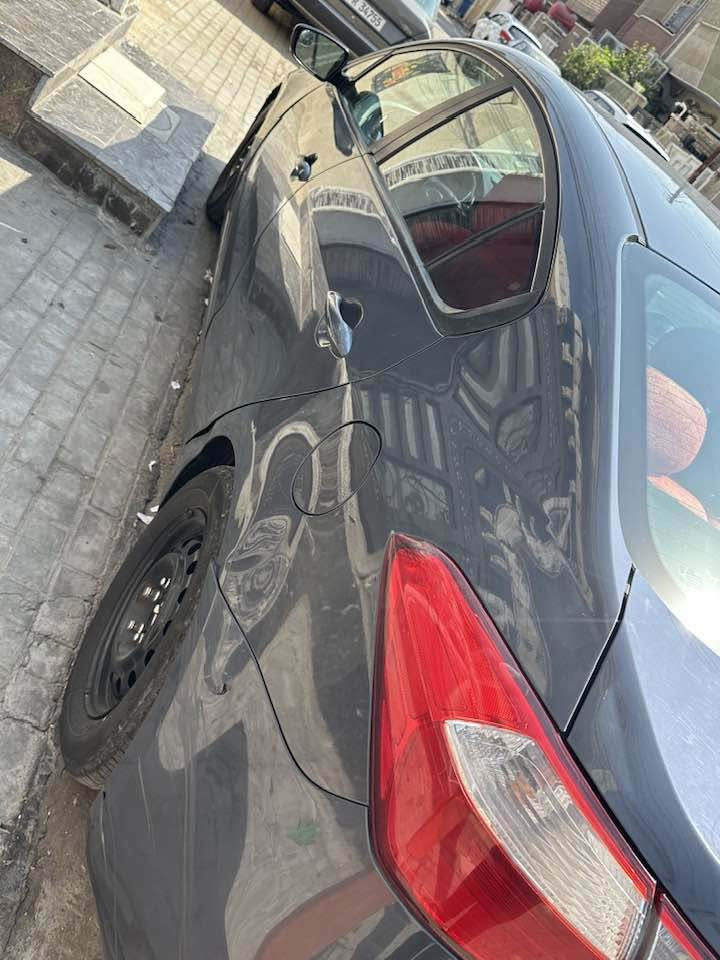 السلام عليكم 
كبل فورتي 2016 وارد امريكي كاملة بدون نقص كبير محرك تبريد خير من الله حادثهاا جاملغ وباب مكفولةلغد وشواصي بيها منضومة غاز شاشة كامرة 
السعر / 105
العنوان / بغداد الشعب 
اللستفسار/***********
