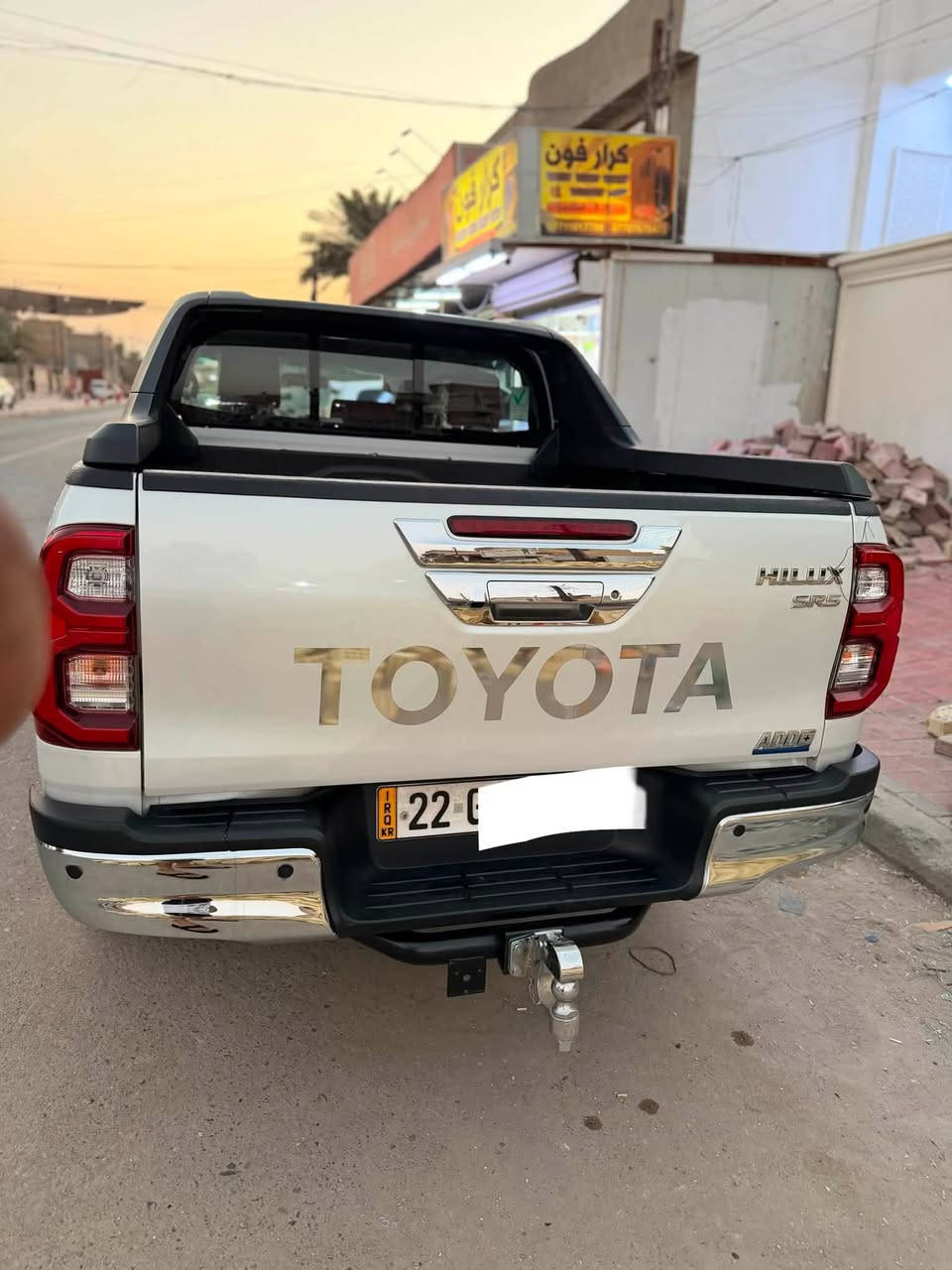 تويوتا هايلوكس
 موديل ٢٠٢٤
TRD فول مواصفات
شركة ساز اصلي
ستة سلندر
بحالة الزيروا
ماشية ١٠ الف بعدها بالضمان شركة ساز
كفالة عامة شرط السونار
رقم اربيل تحويل مباشر او وكالة 
مكاني بغداد ***********
سعر ٣٨٥$ بيها مجال للطيبين
