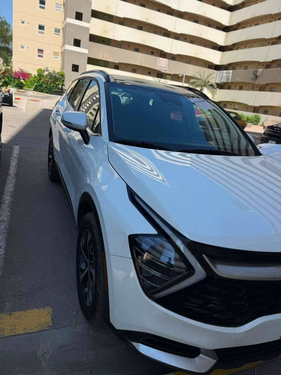 نظيف وبسعر مميز📣‼️ 
🔰كيا سبورتج 2024 هايبرد 
• رقم بغداد 
• بانوراما 
• اشارة بالمري 
• رادار امامي خلفي جانبي 
 
• ماشية حالياً 7000 قابل للزيادة
 
🔶اعلى موصفات Ex :-
• رادرات امامية وخلفية وجانبية 
• ⁠قيادة ذاتية بالكامل
• ⁠ جام دبل
• ⁠ تدفئة وتبريد الكشنات الامامية 
• ⁠وخزن وتدفئة الكشنات الخلفية
• ⁠ سستم صوت هارمن كاردن فول سستم
• ⁠وبعد هواي مواصفات 
• ⁠كير و محرك مكفولات 
• ⁠سيارة نظيفة جداً بحالة الزيرو

حادثها خلفي موضح بالصور 

📍مكان السيارة بغداد زيونه شارع الربيعي 
 للاستفسار 
***********
230 السعر
