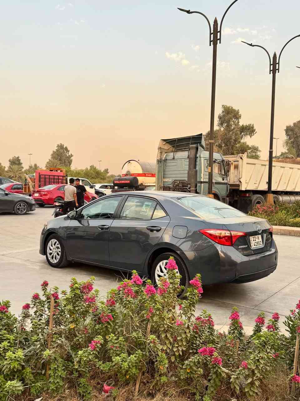 سلام عليكم
كورولا 2017
مكينه1800

شاشه تحكمات حجر رادار كله بلاد
صدر تبريد مكينه كير 
بابتين تبديل بلاد واحد منهم بي صبغ
وعندي جاملغ خلفي ايسر بي كلير من امريكا شرط بدون معجون 
صور حادث بمنشور 
السياره استعمال شخصي ماشيه 138mil
تخم تاير نظيف 
السعر 113 وبيها مجال للشراي
مكاني بغداد الاعظميه
***********
