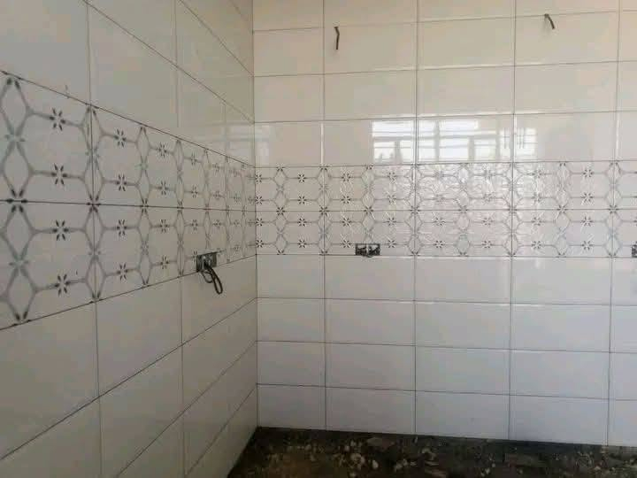روسلام عليكم خلفه سراميك جدران ورضيه اشتقل عل متر وكباله واجهيات لبخ وطلس كرخ فقط توصل *********** وتساب
