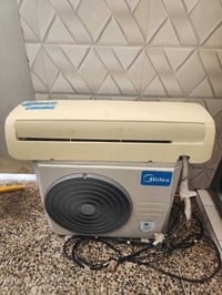 07716141427للبيع السعر 200الف