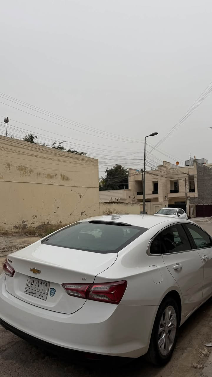 السلام عليكم ماليبو ٢٠٢٠
سيارة وارد امريكي حادثها جاملغ وباب فقط 
مواصفات lt 
كامره 
اوتو ستوب 
تبريد قطعتين 
بصمه ابواب وتشغيل 
سيارة ماشيه 78 الف 
صدر جديد وتايرات جديده قبل سبوع خليتهن 
سعر 100 وبيها مجال جدا بسيط 
مكاني بغداد اليرموك ***********

نص مكتوب في الصور:
- 4 / 11 8:05 000-30805449 - 07/15/2021 - IAA stat.vin
