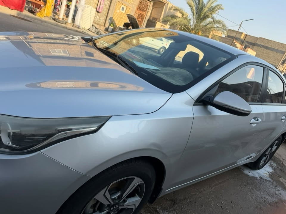 سلام عليكم 
سيراتو 2019 نص فول شاشه وكامره ويل كب وتغليف جلد الارضيه بيع او مروس بسيراتو  مديل احدث *********** اتصال المكان سماوه سعره 142
