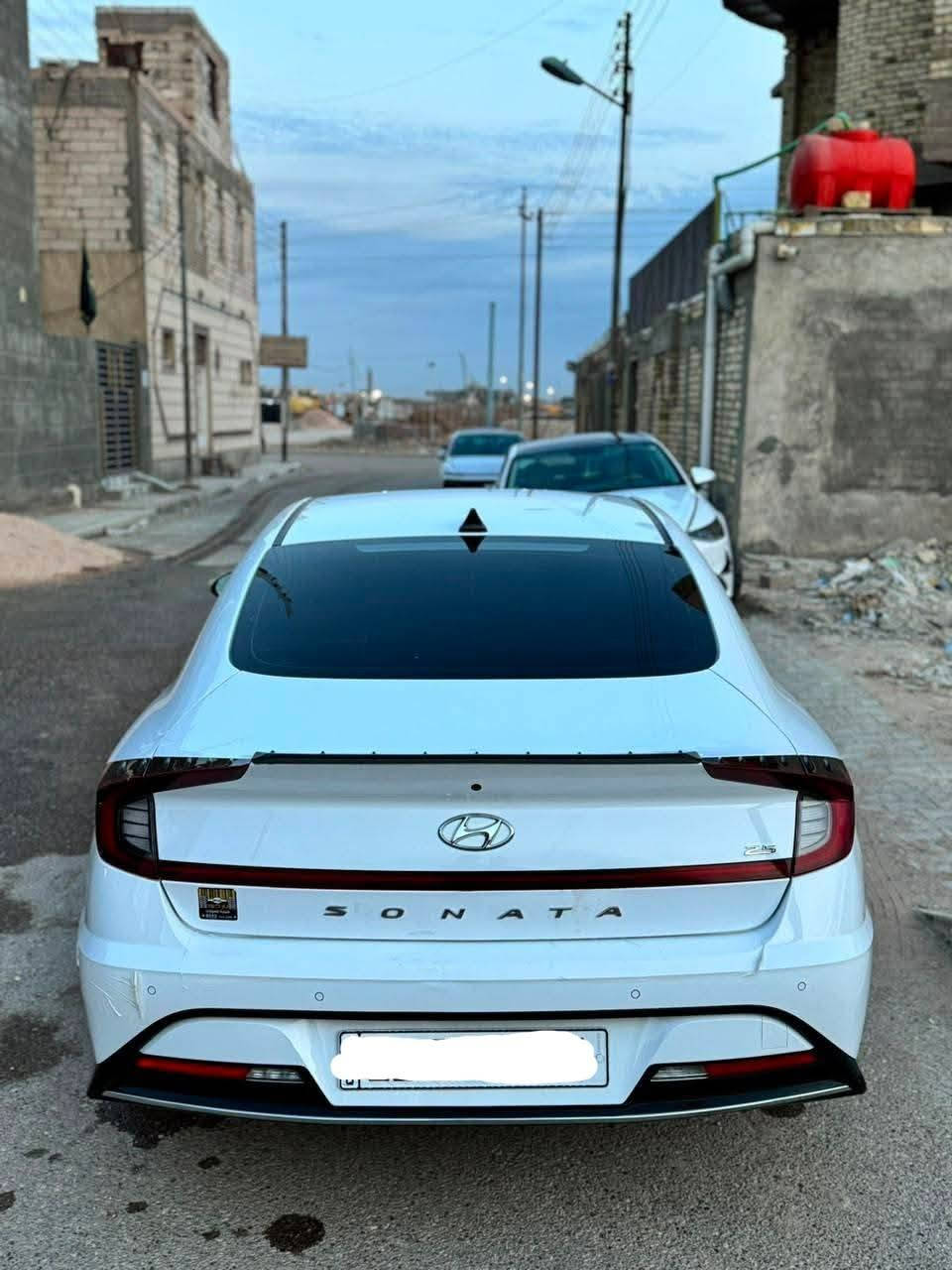 السلام عليكم
سوناتا 2023 خليجي 
كفاله عامه المحرك 2500  ماشيه 100 رقم بغداد هزه ورقم جديد
فول مواصفات عدا البنوراما
مكاني البصره
السعر 185
***********
