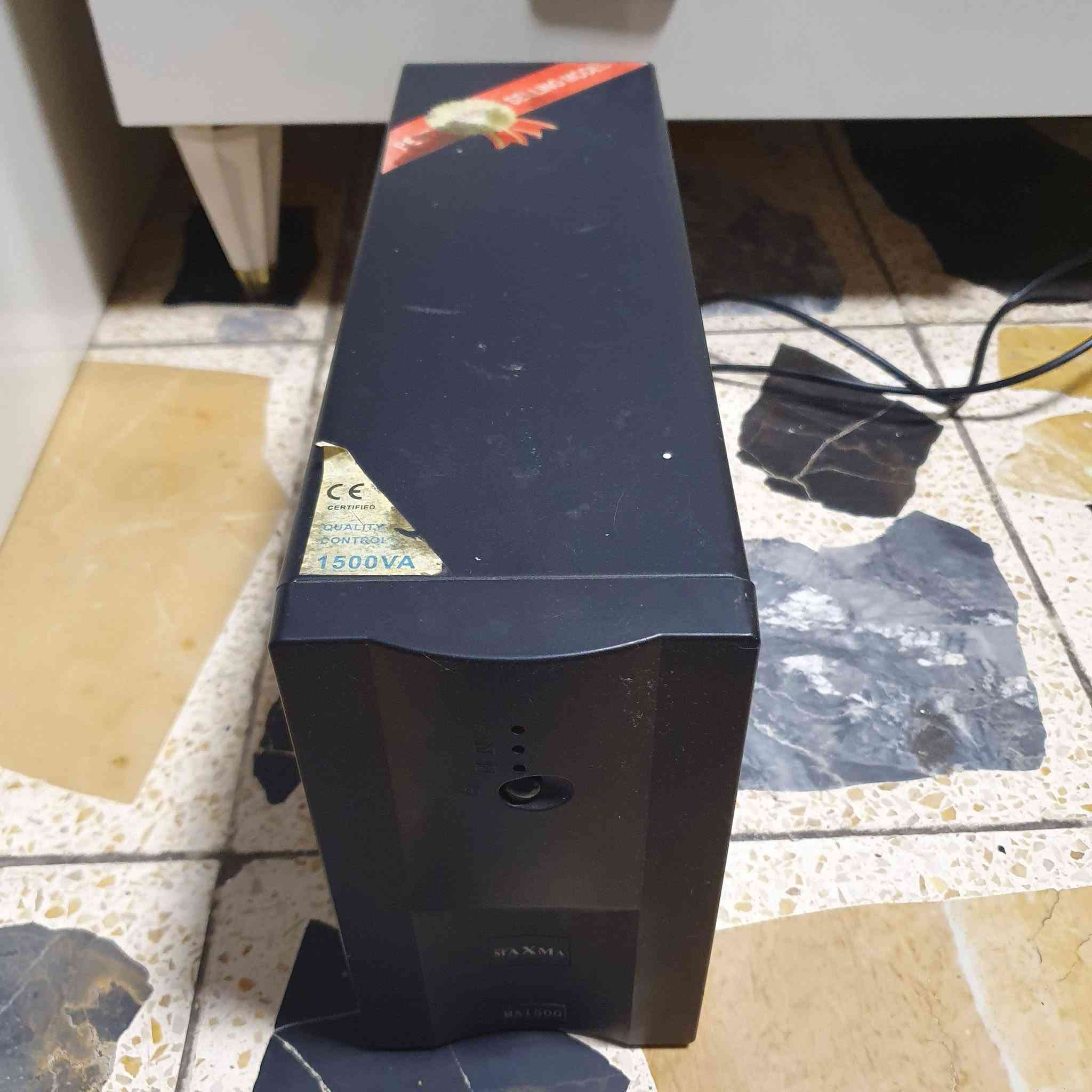 Ups 1500
من شركا ماكسيما حالة البطارية متوسط 
السعر ٤٠الف
بغداد شارع فلسطين
***********

