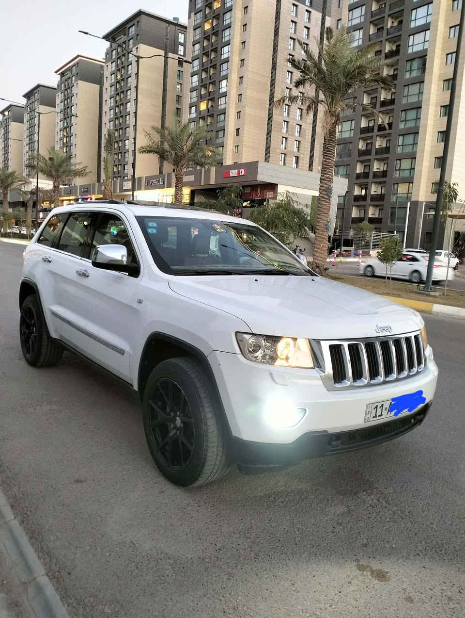 للبيع جيب ١٣ خليجي محرك ٦ تبريد ثلج تخم تاير حدادية مواصفات معروفة رقم بغداد دولي بأسمي تحويل ثاني يوم سياره بيها قبق ولفات ومشتغلة شغل مضبوط شرط الفحص شواصي لغود كير محرك كفالة وكشر السياره بي صبغ بدون دواخل والسونار بل منشور السعر ب ١٥٠ وبيها مجال وبيها مجال الشراي ***********
