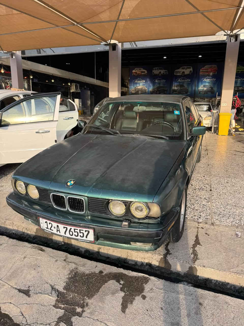 السلام عليكم بي ام 525
كير عادي مكينه كبس موديل 1992السياره كير ومكينه شرط السياره بدون حادث نهائيا هزه سنويا جديده سياره ب اسمي سياره ما ناقصها بس طخم السياره كدام العين طالب عليها 50 ورقه وبيها مجال السياره كدام العين 
***********
