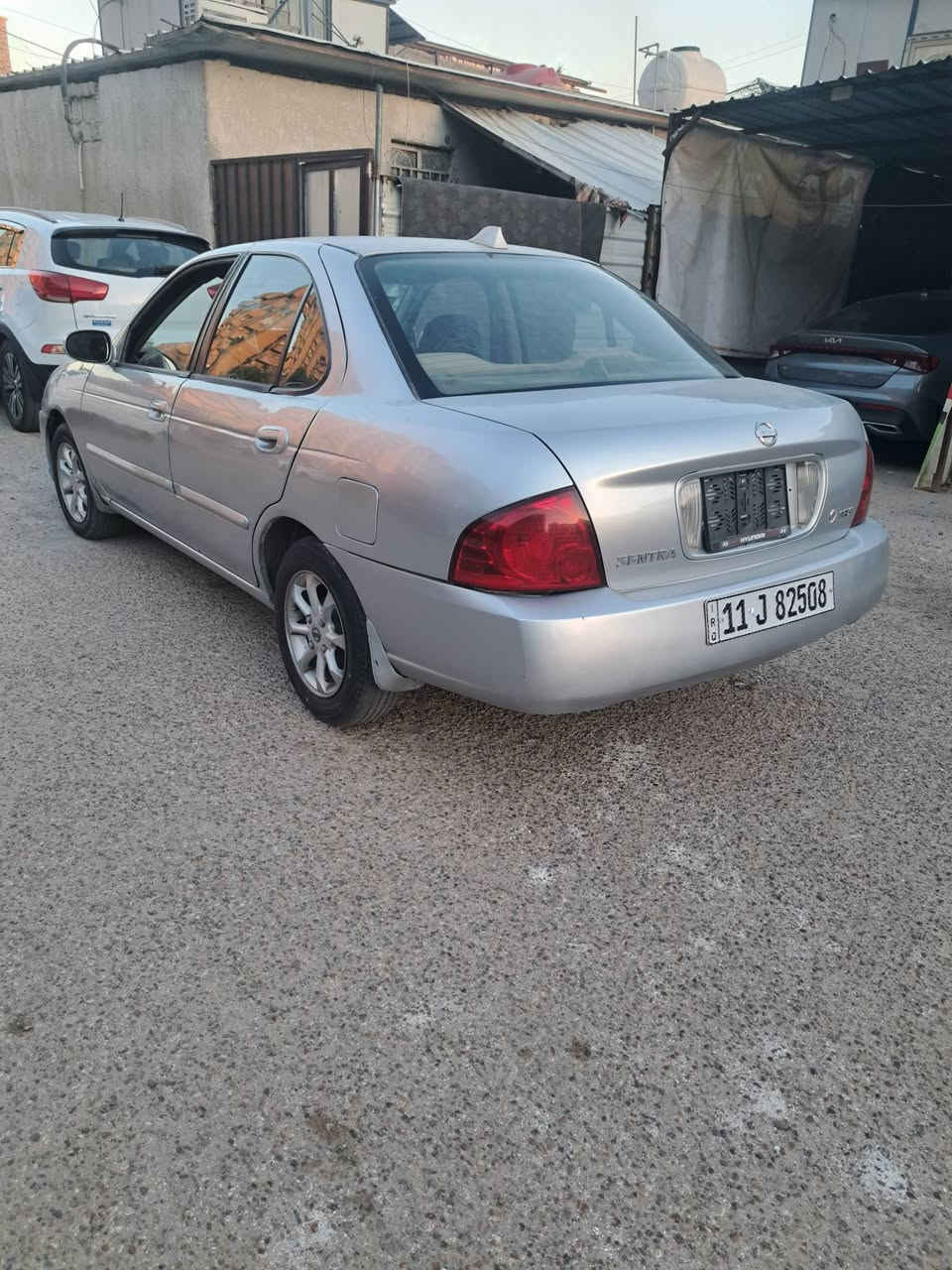 السلام عليكم نيسان سنتره موديل 2004 السياره جاهزه بيه صبغ حزام  كير محرك تبريد مكفول مكان السياره بغداد الرحمانيه شارع حيفا مكلف بلنشر هذا رقم صاحب السياره *********** السعر 50 وبي مجال
