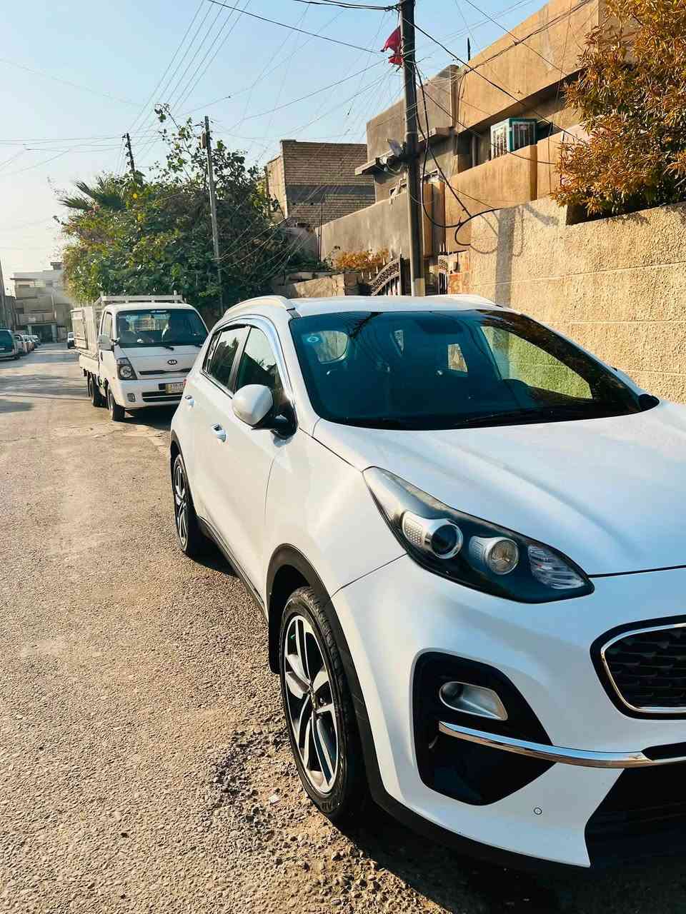 من رخصه الادمن
سبورتج 2020
ماشيه 137
بيها ربع الصندوق صبغ باقي مكفول
مكان سياره بغداد العبيدي 
***********سعر 185
