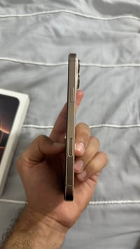 آيفون ١٦ برو ماكس • ٢٥٦ • بطارية ٩٢