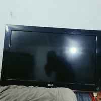 شاشة ال جي • ٣٢ انش • بدون ريموت
