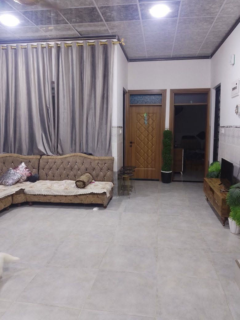 بيت • مفرق تلكيف • ١٥٠م