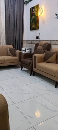 تخم عشر مقاعد نضيف كلش تفصال درجه اولى تجي تشوفه اتقيمه فصلته مليون 20...