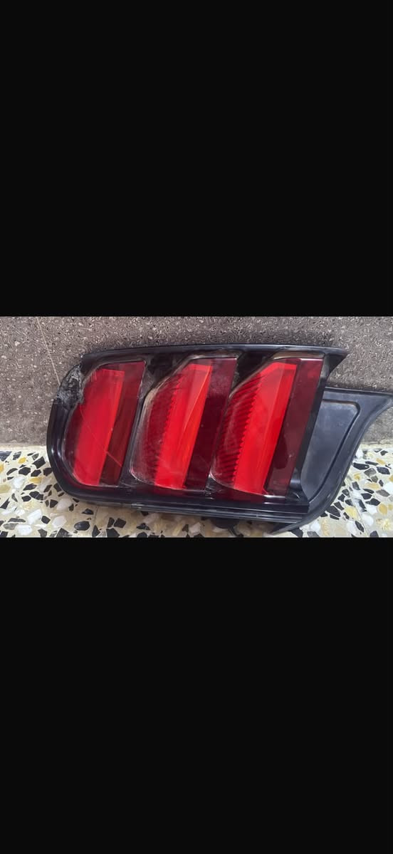 للبيع فيتبم عبوه كامله جديده بعده مامشدوده ولويات شركه وبكلايت خلفي بي فطر خفيف غراض موستنك ٢٠١٧ 

***********
