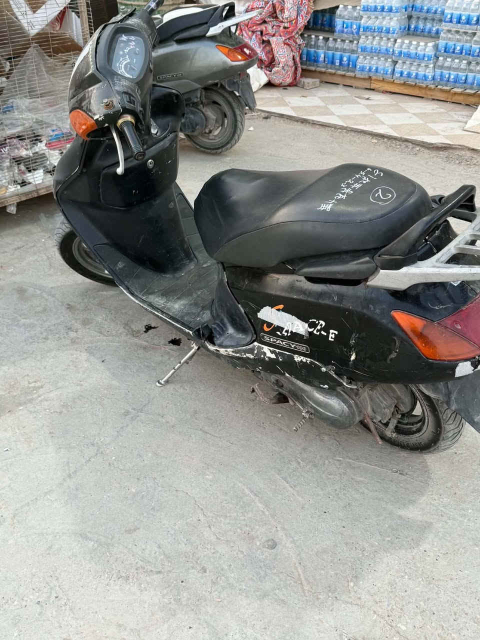 سبيسي • شارع نفط • للبيع