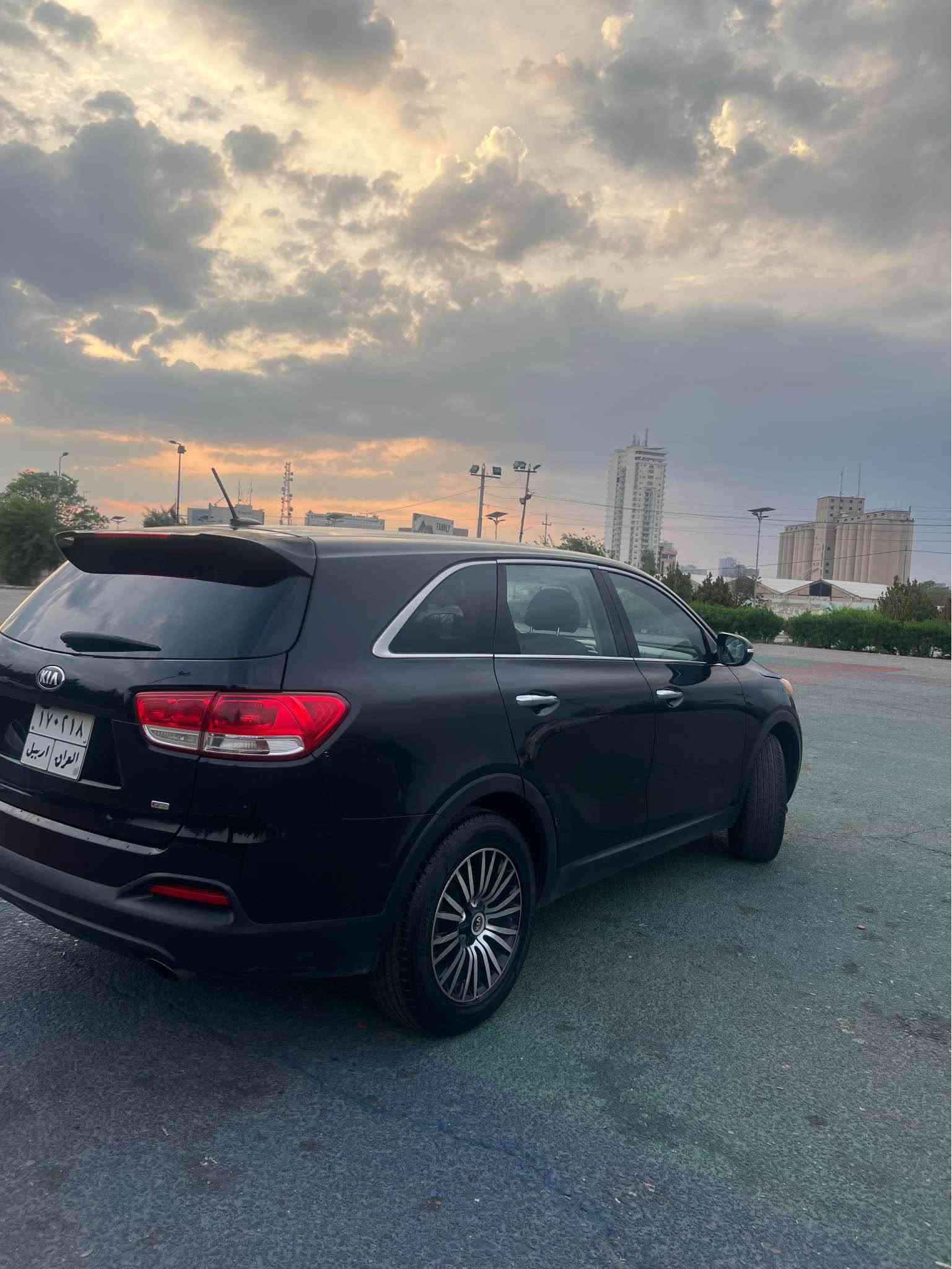 سورينتو • ٢٠١٨ • أسود