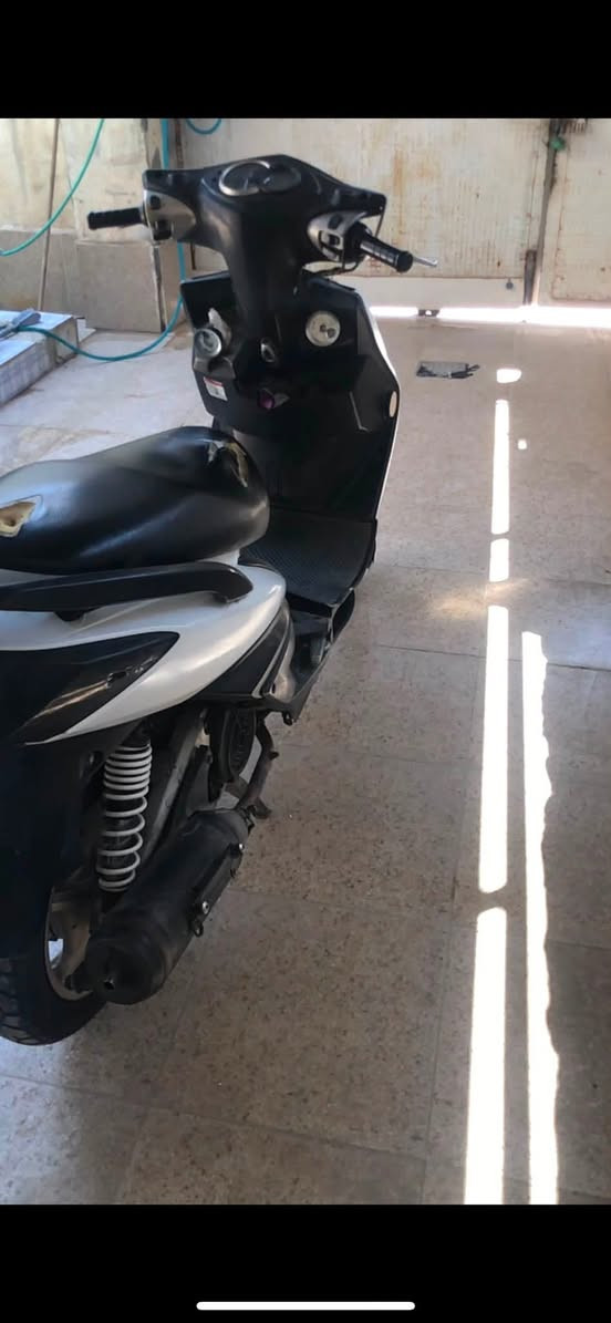 دراجه سكنس فحل نوزل دراجه خير من الله كلاجات رياضي مكينه ناعمه تراجه نقوصاتها اشاير وترايش السعر 475وبيها مجال عنواني بعقوبه كاطون الرازي الاستفسار ***********
