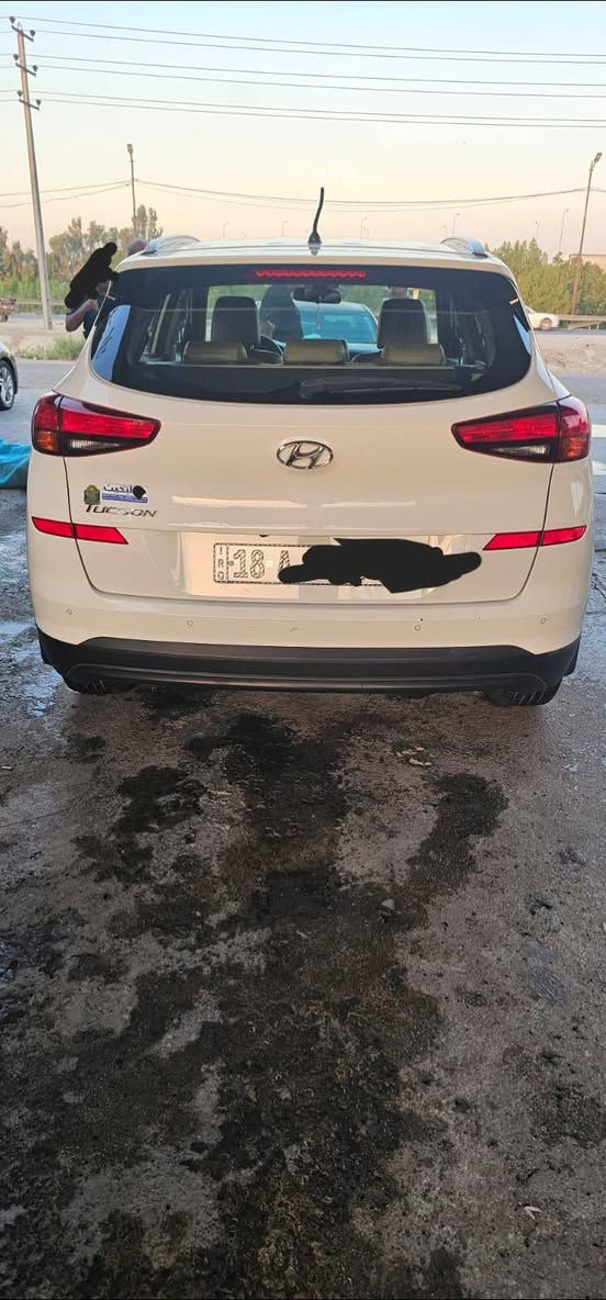 هيونداي توسان موديل 2020 خليجي للبيع 🚘
السلام عليكم  🌹

🔹 موديل 2020 خليجي
🔹 رقم بابل جديد 
🔹 سيارة بيه رشات صبغ 
🔹 ماشية 130 ألف حقيقي
🔹 السيارة جديدة جداً ونظيفة
🔹 السعر: 155 وبيها مجال 

📍 المكان: كربلاء  –
📞 للاستفسار ***********🌹***********
