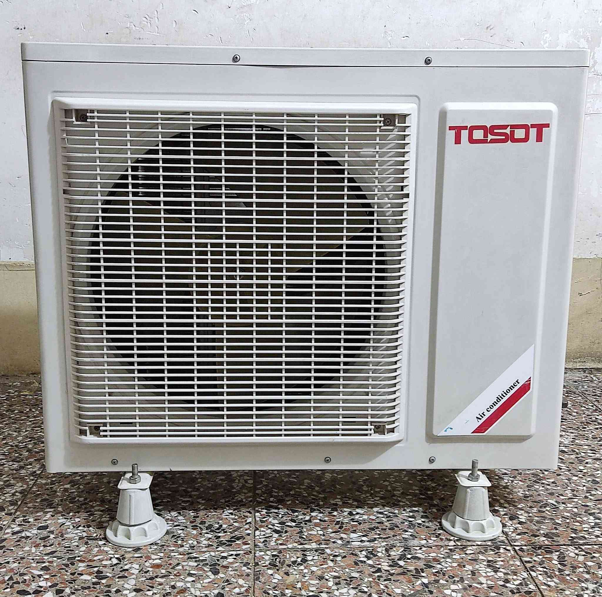 سبلت للبيع ماركة TOSOT طن ونص جهاز نظيف وشغال تدفئة وتبريد ثلج للبيع 320 وبي مجال رقمي *********** مكاني كربلاء مامتواجد على الفيس.

