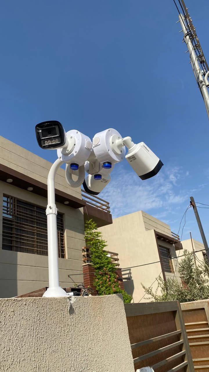 شغل جديد بـ أبو غريب - مجمع الزيتون 🛠️📸
تم تركيب منظومة كاميرات مراقبة دهوة Dahuaنظام أنلوك Analog بدقة ووضوح عالي مع ترتيب وتسليك نظيف ومخفي حتى يحافظ على جمالية المكان ويتحمل الظروف الجوية
مميزات الشغل
صورة واضحة جداً وتصوير ليلي ممتاز.
ربط المنظومة على الموبايل للمتابعة من أي مكان.
ترتيب الكابلات بعناية وحماية كاملة للتوصيلات.
أمن بيتك أو شغلك وريح بالك 🔒
📍 Location: أبو غريب - مجمع الزيتون
📞 للاستفسار أو الحجز: [***********]
