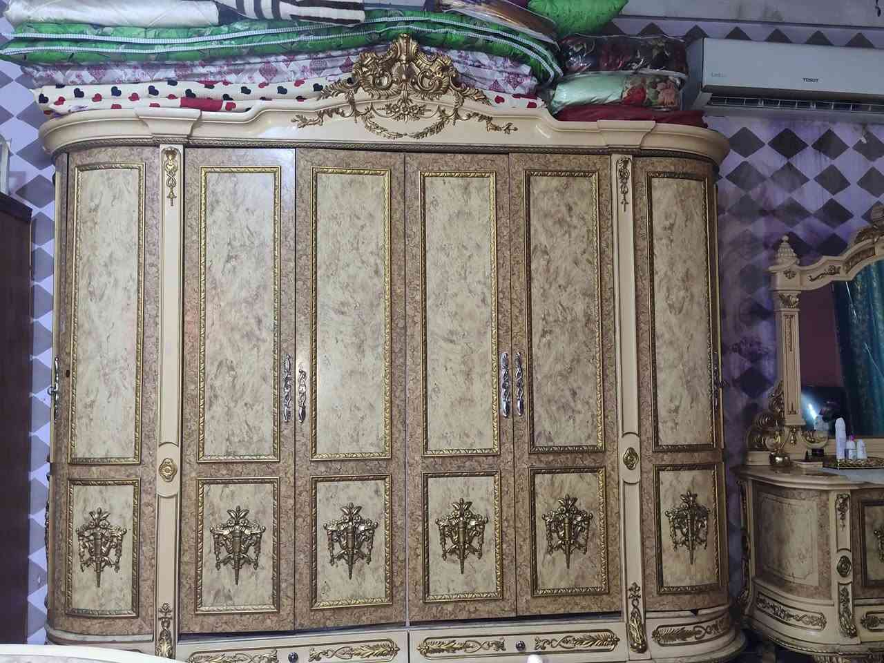 غرفة للبيع الملحقات بالصور بحاله جيده السعر 600 الف رقم الهاتف ***********
