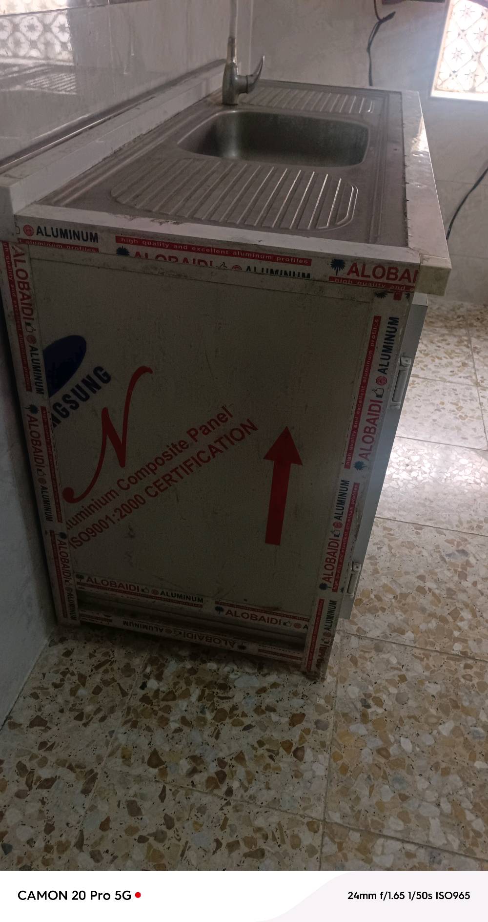 كاونتر جديد سعر 125بغداد مدينت صدر
ممكن تكتبلنا قياس الكاونتر بالضبط شكد؟ الطول/العرض/الارتفاع حتى يعرفون إذا يناسب المكان لو لا.: 
متره ونص
الكاونتر شنو خامته بالضبط؟ ألمنيوم لو ألواح مقاومة للمَي/خشب مضغوط؟ وبي أي خدش أو عيب لو نضيف تمام؟: 
تسكام المنيوم
سعر 125 نهائي لو قابل للتفاوض؟: 
115
تگدر تكتب المكان بالتفصيل أكثر داخل بغداد/مدينة الصدر؟ وهل متوفر توصيل لو الاستلام من نفس المكان فقط؟: 
قطاع 79