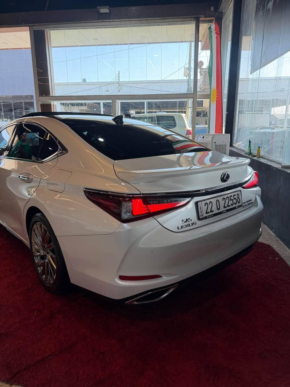 Lexus es350 sas 
2024 1,000km 📦
مكفول كفاله عامه ليگزز ساس ضمان 
أربيل معرض نارين سيارات 
***********📞 أربيل, العراق
