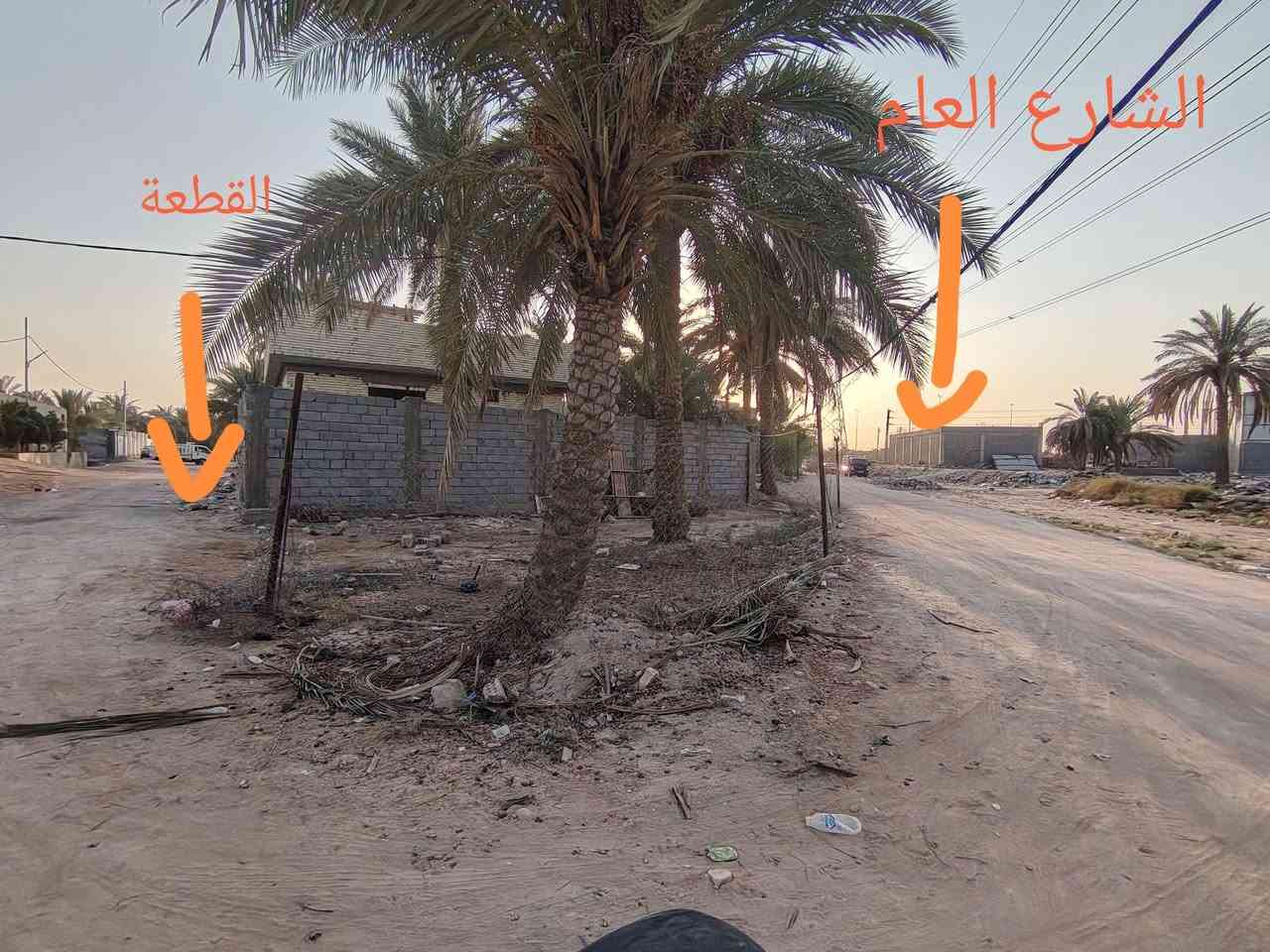 قطعة للبيع المساحة(100) 
8×12 تبعد عن الشارع العام 
الفرعي 10 متر والرئيسي 30 متر
مثل ماشوف قريبا جدا 
العنوان شارع ابو مهدي المهندس 
الحولي المية 
للاستفسار ***********
