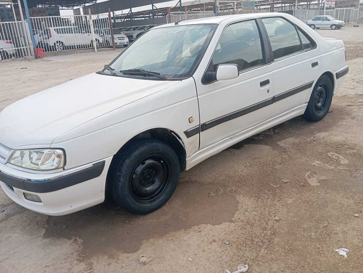 بيجو 405 • ٢٠١١ • الديوانية