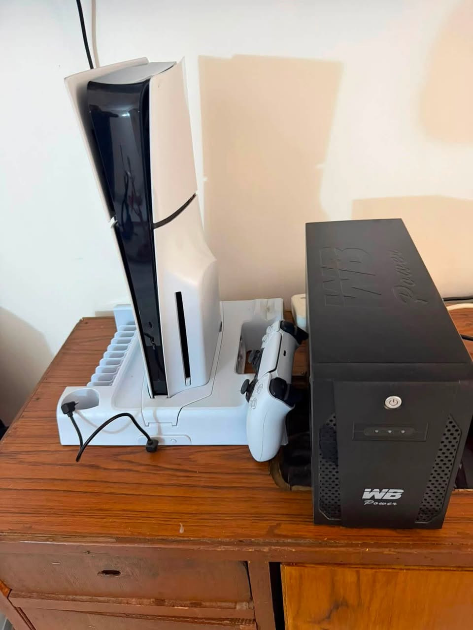Ps5 سلم اوربي
 
واحد تيرا مع كامل ملحقات جوستك اصلي ups 1500 
قاعدة تبريد ما مستعمل هوايه 
السعر ٧٥٠ 
للتواصل ***********
