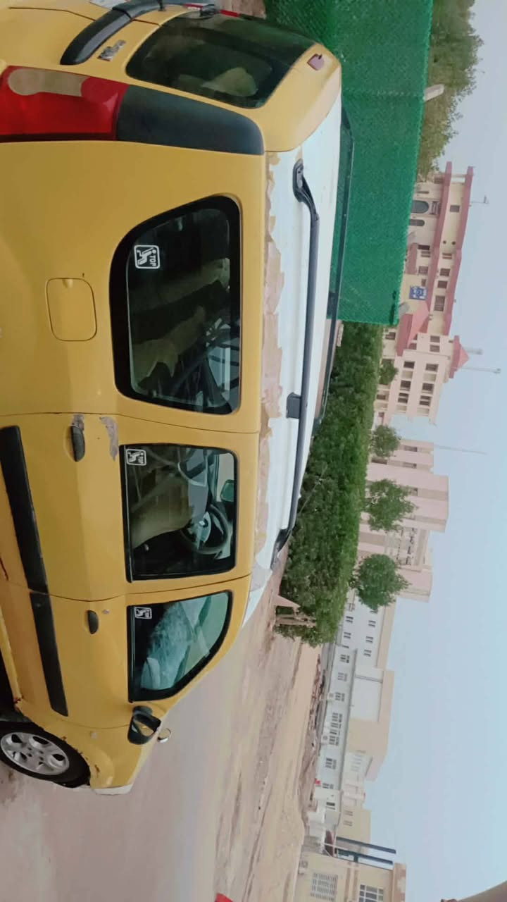 السلام عليكم عدي سياره رينوالوكان موديل ٢٠١٠ رقم مثنى مصفره محرك وكيروعينه وصنيه جديد مداو يمي َمكانه للديوانيه غماس سعر٢٤ ***********
